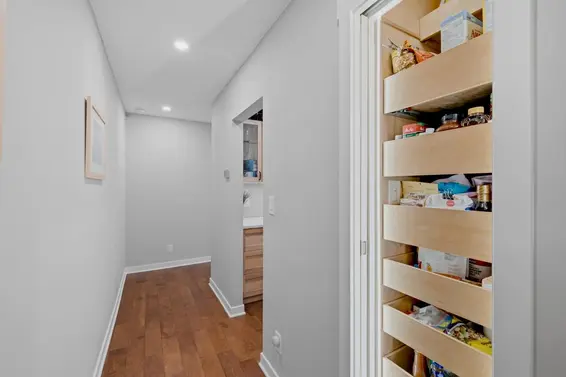 304 325 West 3rd Street, North Vancouver For Sale - image 14