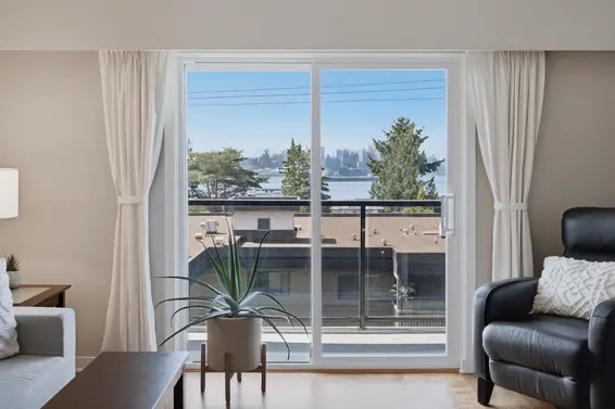 304 325 West 3rd Street, North Vancouver For Sale - image 4