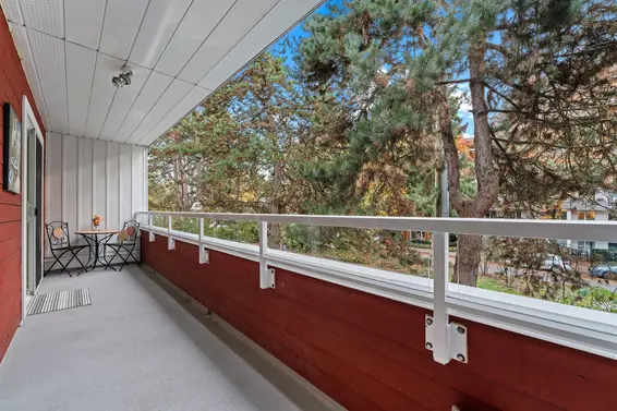 206 250 West 1st Street, North Vancouver For Sale - image 2