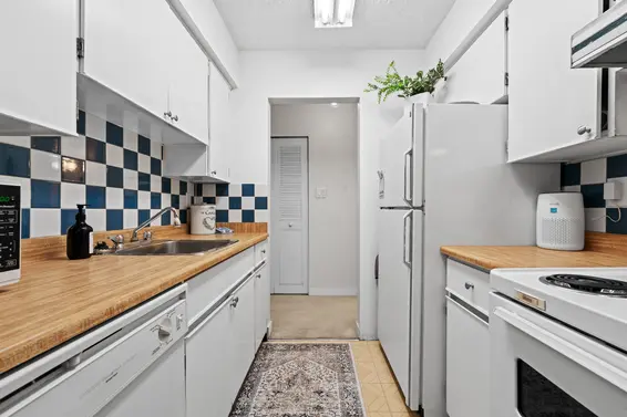 206 250 West 1st Street, North Vancouver For Sale - image 7