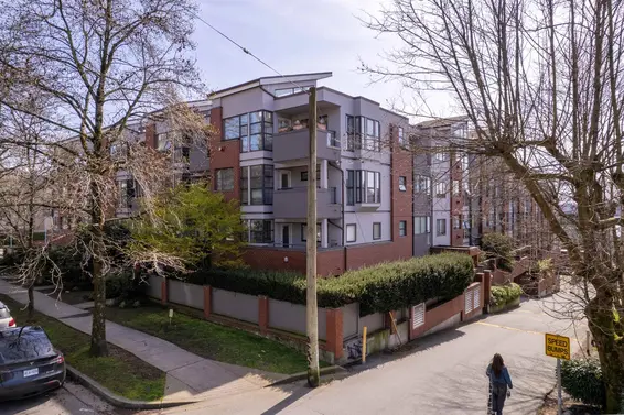 203 305 Lonsdale Avenue, North Vancouver For Sale - image 29