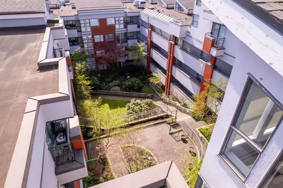 203 305 Lonsdale Avenue, North Vancouver For Sale - image 3