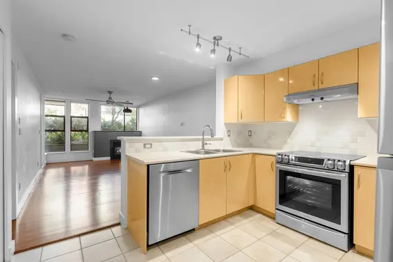 203 305 Lonsdale Avenue, North Vancouver For Sale - image 5