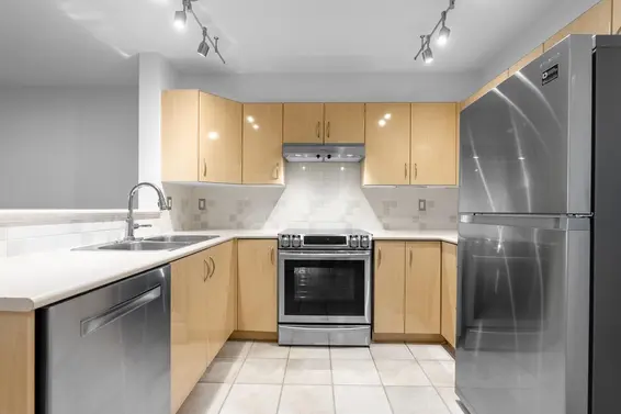 203 305 Lonsdale Avenue, North Vancouver For Sale - image 6