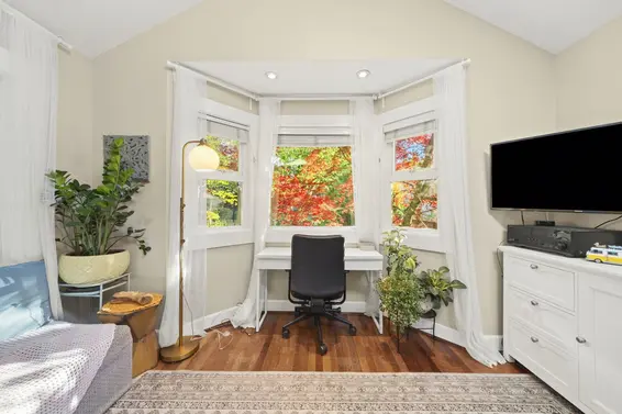 2340 Chesterfield Avenue, North Vancouver For Sale - image 10