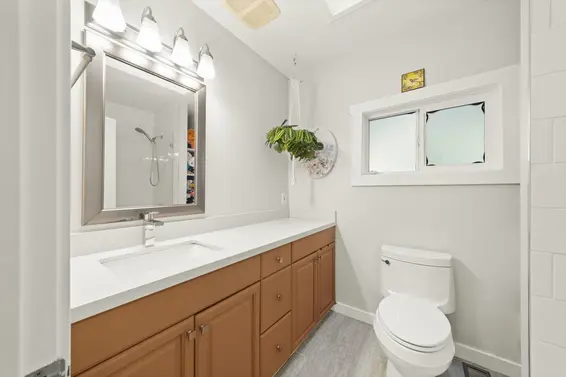 2340 Chesterfield Avenue, North Vancouver For Sale - image 14