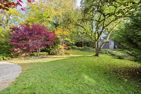 2340 Chesterfield Avenue, North Vancouver For Sale - image 20