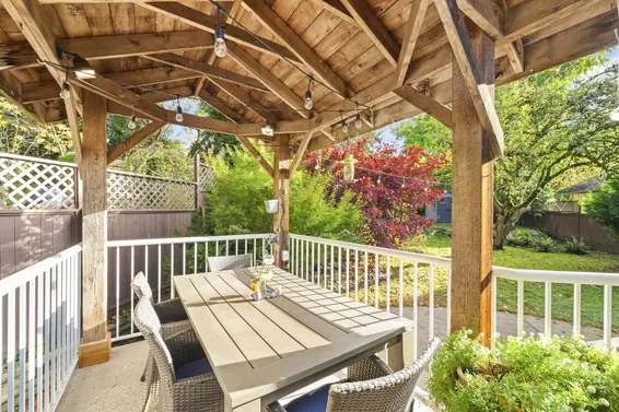 2340 Chesterfield Avenue, North Vancouver For Sale - image 23