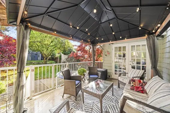 2340 Chesterfield Avenue, North Vancouver For Sale - image 24