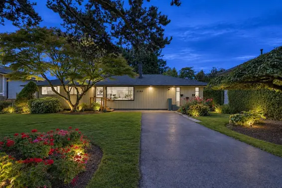 2161 Floralynn Crescent, North Vancouver