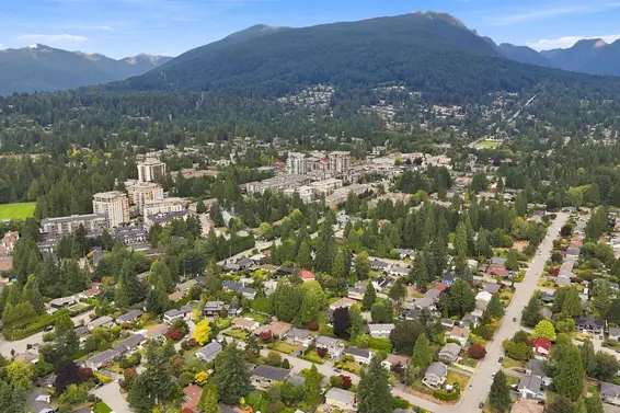 2161 Floralynn Crescent, North Vancouver For Sale - image 35