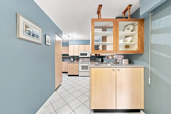2161 Floralynn Crescent, North Vancouver For Sale - image 7