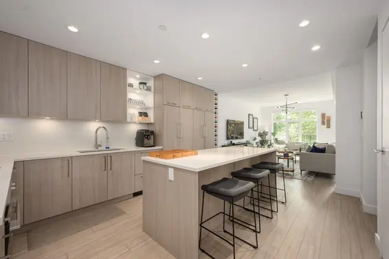 108 733 East 3rd Street, North Vancouver