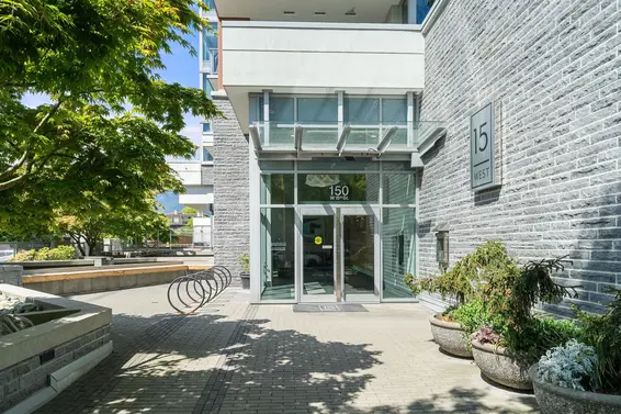 311 150 West 15 Street, North Vancouver