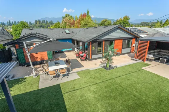 1249 Alderwood Place, North Vancouver For Sale - image 31