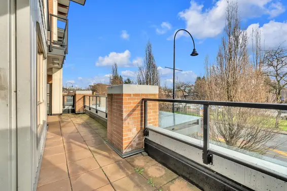 202 1330 Marine Drive, North Vancouver For Sale - image 29