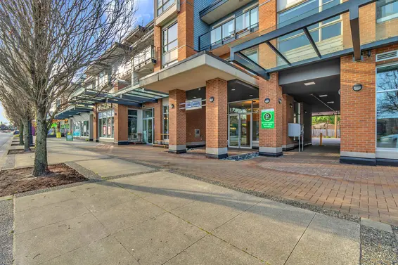 202 1330 Marine Drive, North Vancouver For Sale - image 32