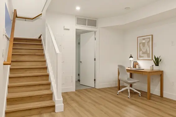 2 328 West 14th Street, North Vancouver For Sale - image 31