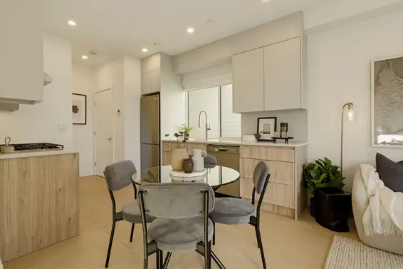 2 328 West 14th Street, North Vancouver For Sale - image 8