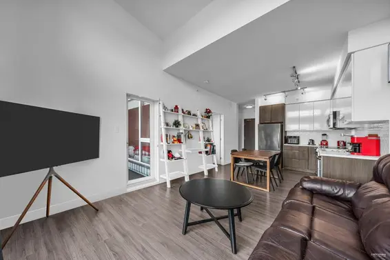 402 1201 West 16th Street, North Vancouver For Sale - image 6