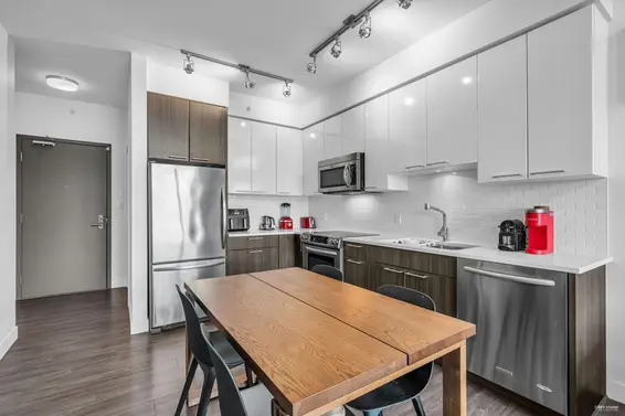 402 1201 West 16th Street, North Vancouver For Sale - image 8