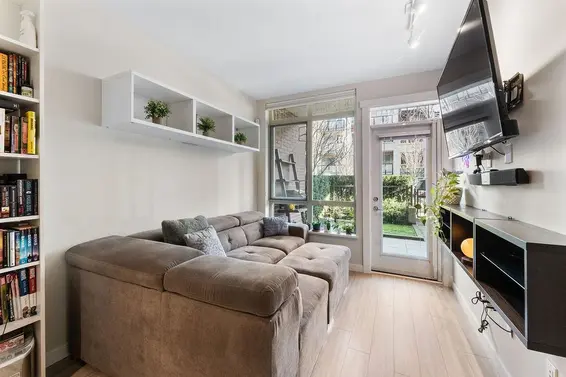 3 2651 Library Lane, North Vancouver For Sale - image 4