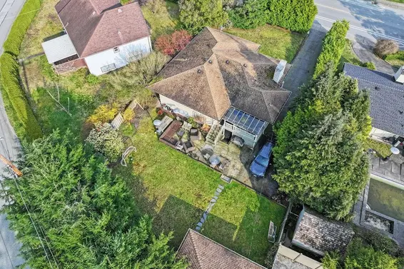 3955 Highland Boulevard, North Vancouver For Sale - image 30