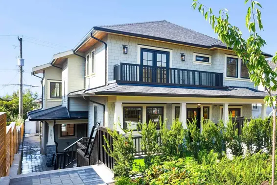 261 West 6th Street, North Vancouver