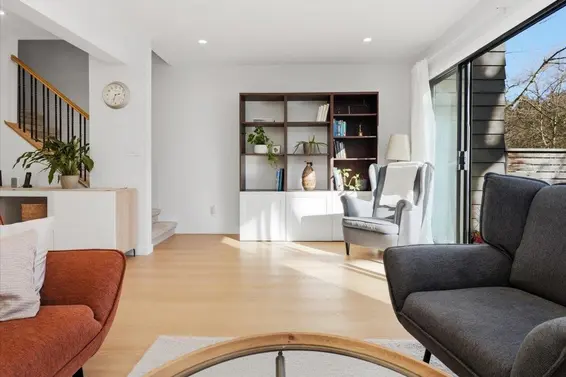 48 1910 Cedar Village Crescent, North Vancouver For Sale - image 4