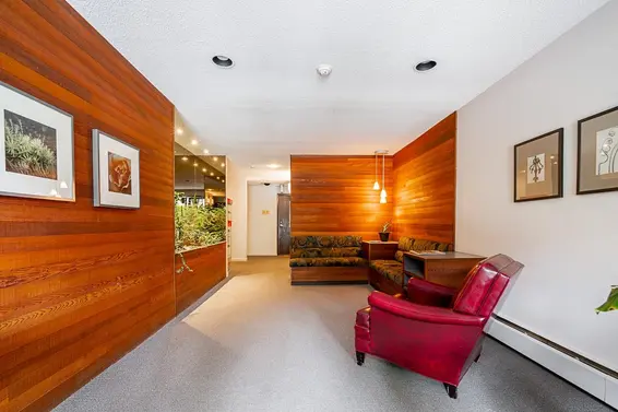 301 141 East 18th Street, North Vancouver For Sale - image 2