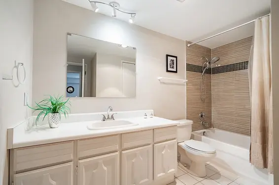 301 141 East 18th Street, North Vancouver For Sale - image 21