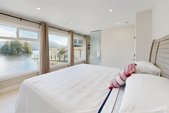 4545 Strathcona Road, North Vancouver For Sale - image 14