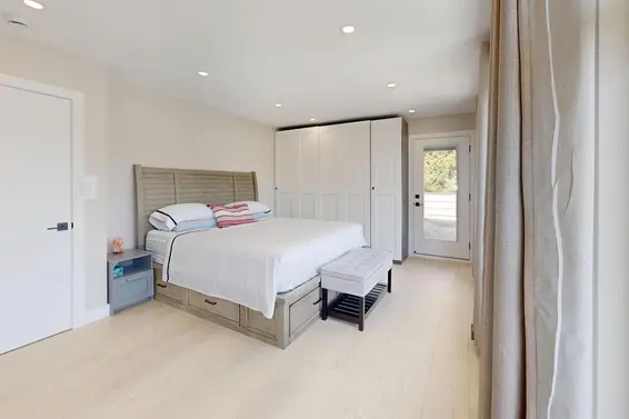 4545 Strathcona Road, North Vancouver For Sale - image 17