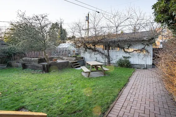 1156 Adderley Street, North Vancouver For Sale - image 29