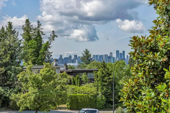 438-440 West Keith Road, North Vancouver