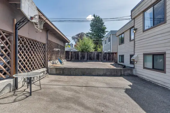 438-440 West Keith Road, North Vancouver For Sale - image 7