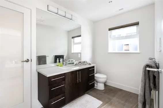 22 415 West Esplanade Avenue, North Vancouver For Sale - image 32