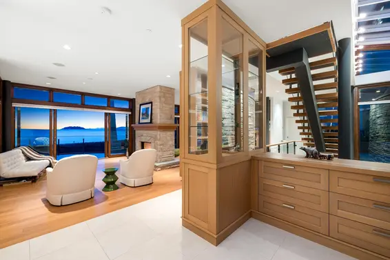 6780 Batchelor Bay Place, West Vancouver For Sale - image 14