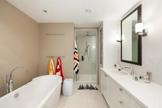 6780 Batchelor Bay Place, West Vancouver For Sale - image 21