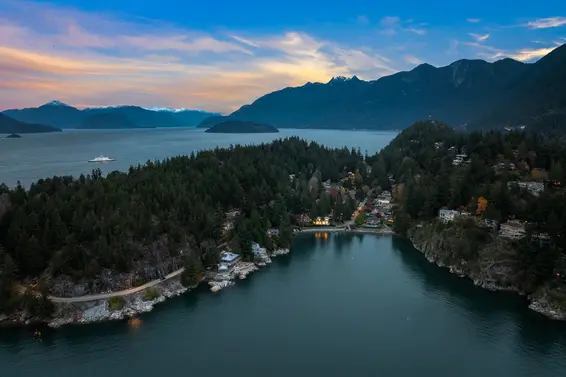 6780 Batchelor Bay Place, West Vancouver For Sale - image 28