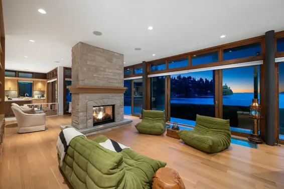 6780 Batchelor Bay Place, West Vancouver For Sale - image 3