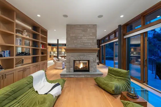 6780 Batchelor Bay Place, West Vancouver For Sale - image 4