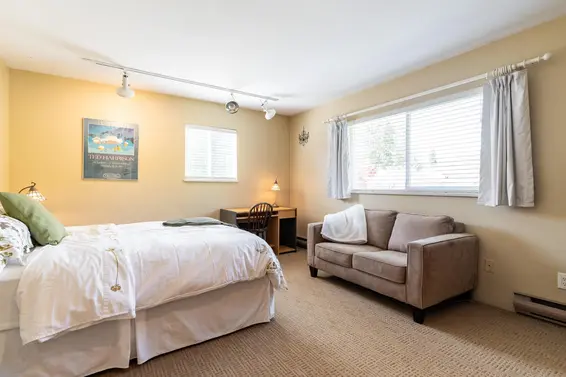 1709 Torquay Avenue, North Vancouver For Sale - image 24