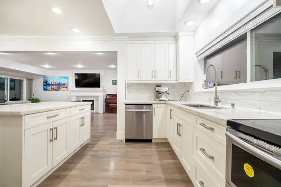 1275 West Keith Road, North Vancouver For Sale - image 32
