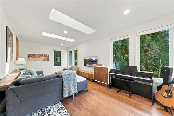 4151 Fircrest Place, North Vancouver For Sale - image 4