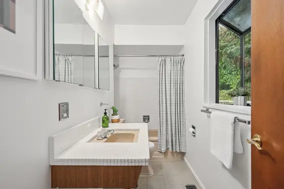 2174 Hoskins Road, North Vancouver For Sale - image 27