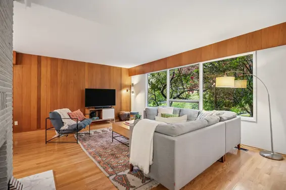 2174 Hoskins Road, North Vancouver For Sale - image 5