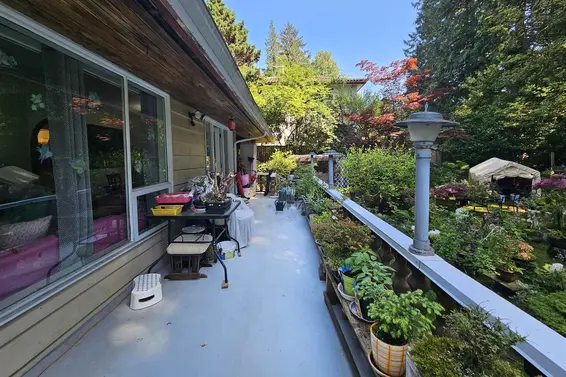 435 East Osborne Road, North Vancouver For Sale - image 3