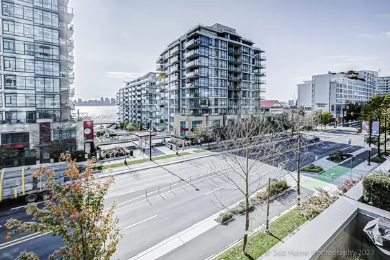 2107 188 East Esplanade Street, North Vancouver
