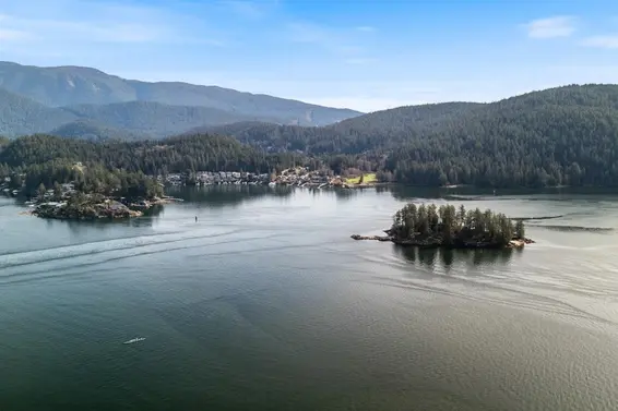 1110 Deep Cove Road, North Vancouver For Sale - image 36